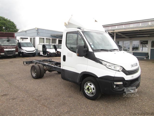Transporter Fahrgestell IVECO 35 C14*Fahrgestell*