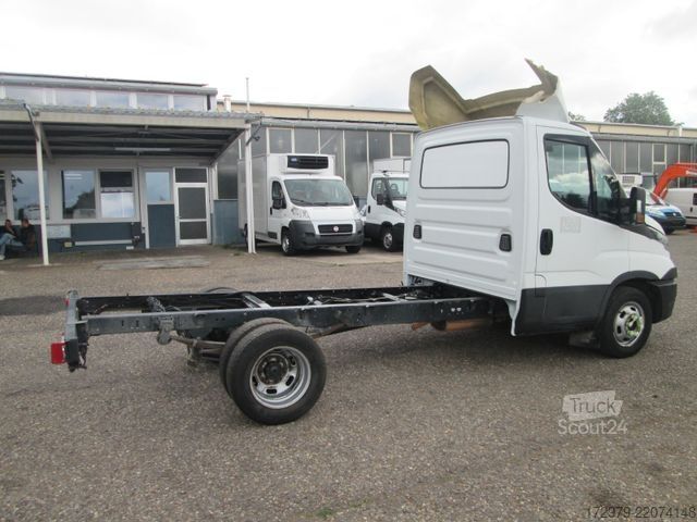 Transporter Fahrgestell IVECO 35 C14*Fahrgestell*