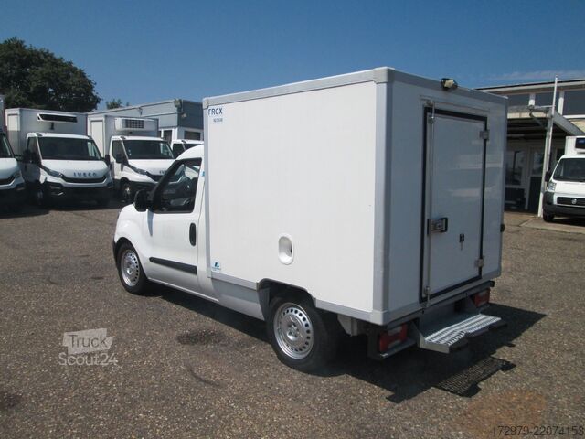 Hűtőfelépítményes furgon FIAT Doblo 1.3*Carrier-Tiefkühler*Euro 5*
