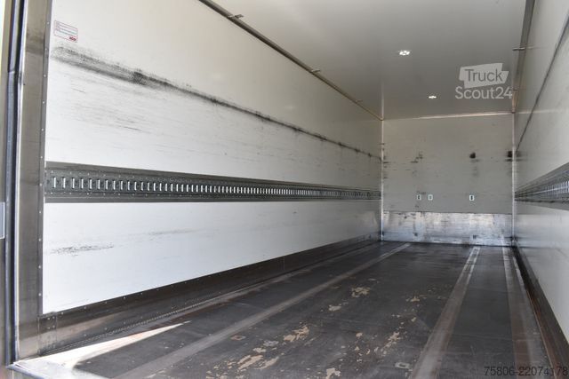 Camión caja MERCEDES-BENZ Atego 1230 L 4x2 E6 Koffer LBW