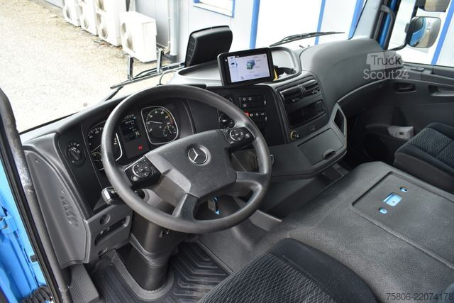 Camión caja MERCEDES-BENZ Atego 1230 L 4x2 E6 Koffer LBW