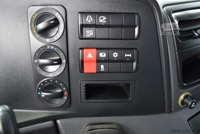 Camión caja MERCEDES-BENZ Atego 1230 L 4x2 E6 Koffer LBW