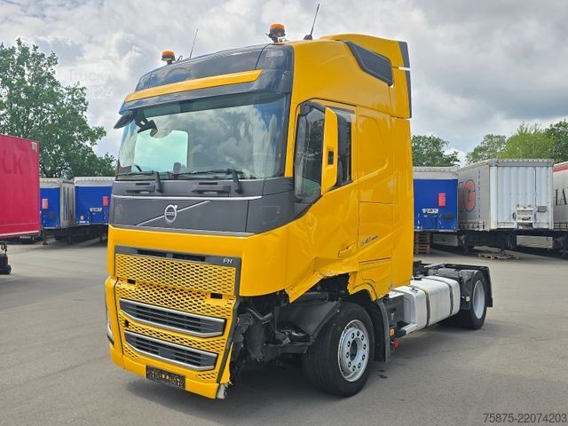 Lielapjoma vilcējs VOLVO FH 540 X-Low *I-Park Cool *Xenon