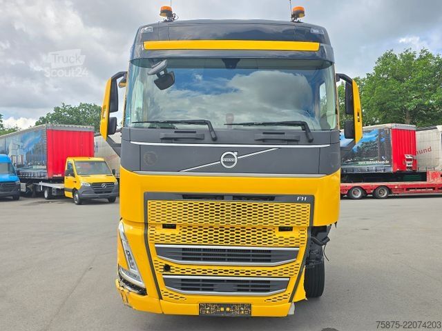 Lielapjoma vilcējs VOLVO FH 540 X-Low *I-Park Cool *Xenon