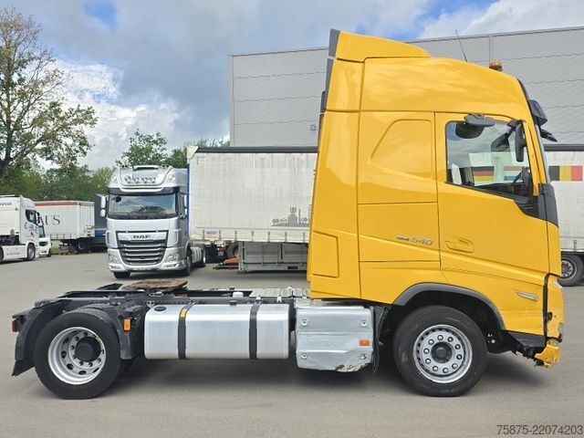 Lielapjoma vilcējs VOLVO FH 540 X-Low *I-Park Cool *Xenon
