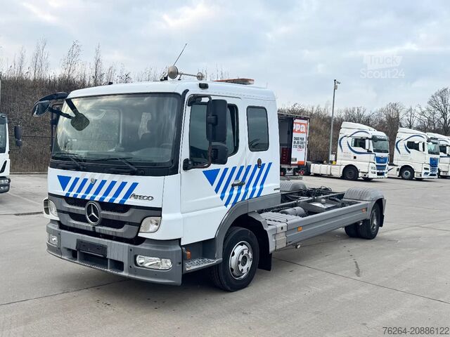 Chasis con cabina Mercedes-Benz Atego 1024 PTO (2)