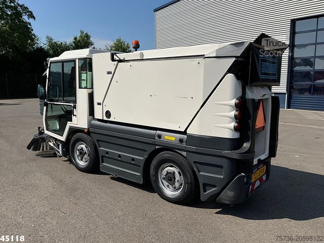 Măturătoare stradală Schmidt Swingo Compact 200 Euro 6