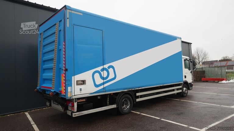 Чемодан MAN TGL 12.220 CLOSED BOX MANUAL GEARBOX 689.000KM