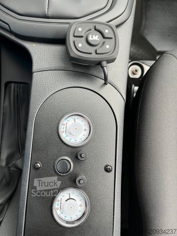 Kravas mikroautobuss ar pašizgāzēju ISUZU D-Max Single Cab 4x4 L mit Kipper Box + SOFORT+