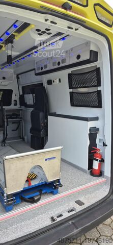 Kleinbus MAN TGE 3.180