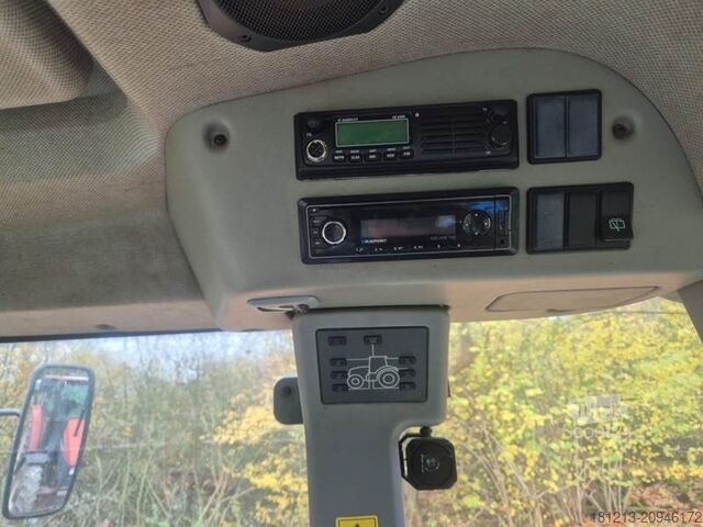 Macchina agricola CLAAS Arion 640