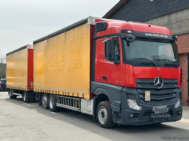 Вантажівка з платформою і тентом MERCEDES-BENZ Actros 2545 Pritche 7,29m Hubdach Stapler