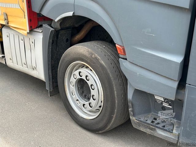 Вантажівка з платформою і тентом MERCEDES-BENZ Actros 2545 Pritche 7,29m Hubdach Stapler