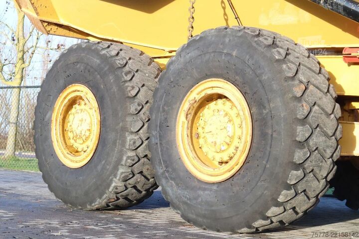 Dumper Caterpillar 730 04A | TAILGATE | LOW HOURS