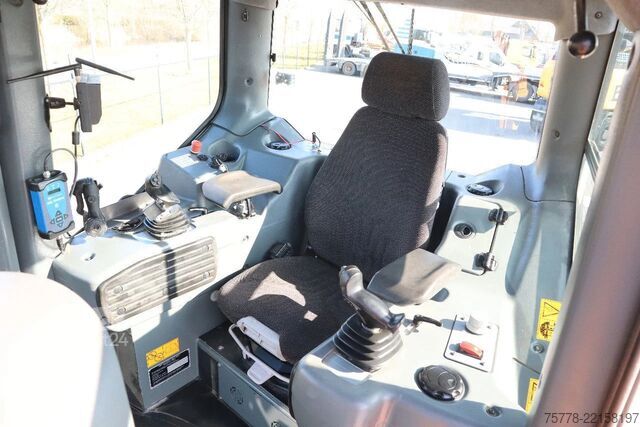 Nivelační stroj Liebherr PR736 LGP | AIRCO | LOW HOURS!