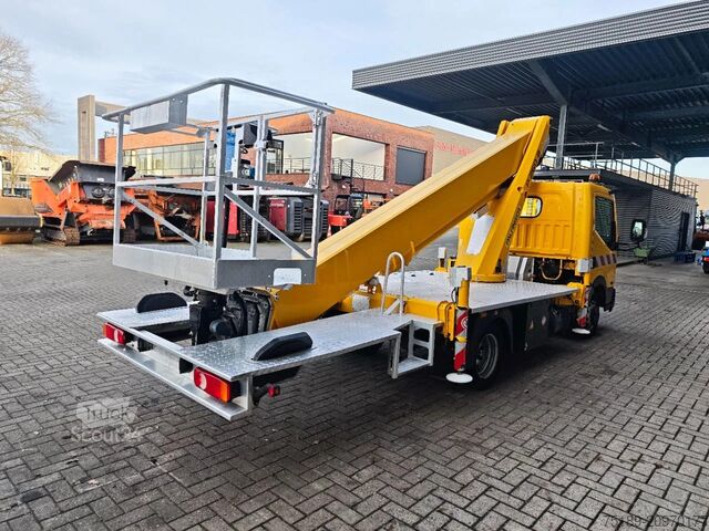 Pacelšanas platforma Palfinger P260B Nissan Cabstar 35.12 NT400