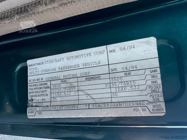 Minibús CHEVROLET Chevy Van 5.7 V8 Starcraft Low Top Double Cabin