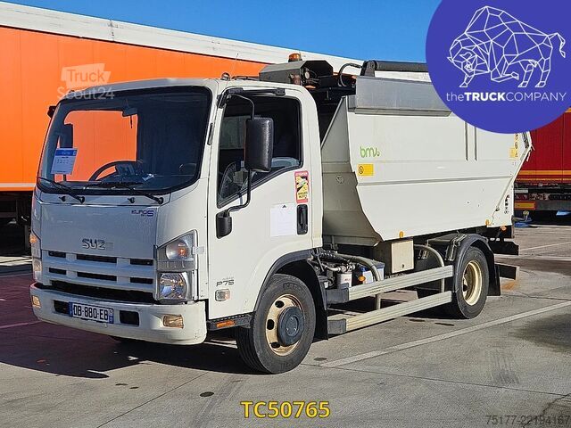 Çöp toplama aracı Isuzu CON