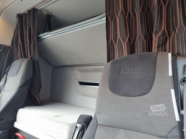 Tractor estándar DAF XF 480