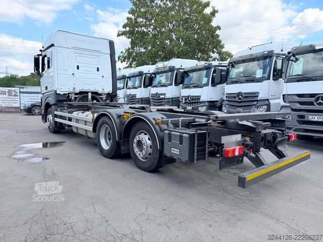 Autocamion cu caroserie interschimbabilă MERCEDES-BENZ Actros2540/6x2/Fahrschule/5-Sitze/BIG-SPACE/Lift