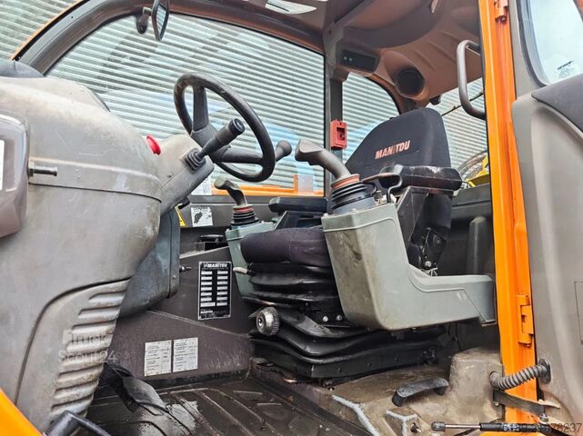 Rotating telescopic handler Manitou MRT 2150 Ptivilege Remote Control!