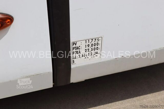 Intercitybus Temsa LD SB 12 / Airco / Driving school
