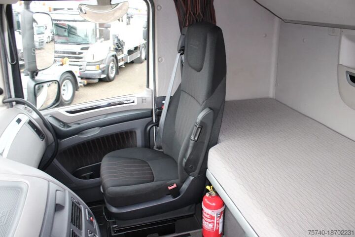 Standard-SZM DAF XF 480 + retarder + EURO 6 + adr