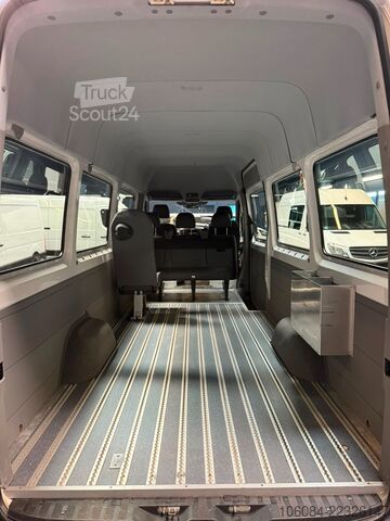 Mikroautobusas VOLKSWAGEN Crafter MAXI L3H2 6 Sitze Klima STHZ AHK 1.Hand