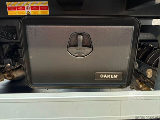 Savitarnos furgonas FUSO Canter 7C18 3 Seiten Kipper Klima LED SPUR AHK