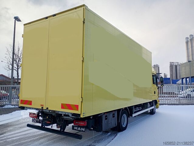 Kovček MAN Koffer 8.220 TGL Euro 6 2X Schlafplatz AHK