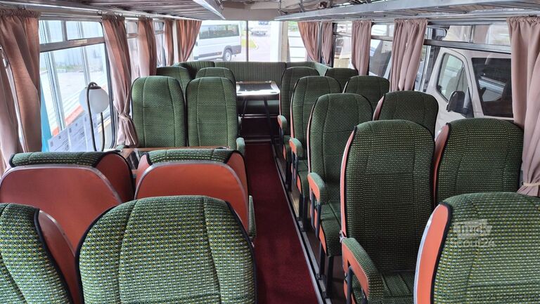 Távolsági autóbusz SETRA Kässbohrer Setra S 7