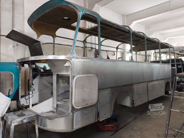 Távolsági autóbusz SETRA Kässbohrer Setra S 7