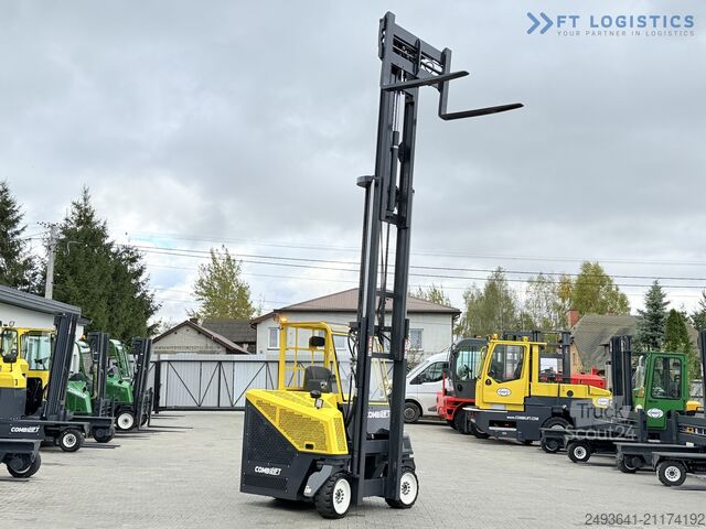 Carretilla retráctil de 4 vías Combilift CB4000 TRIPLEX 5200 FREE-LIFT POSITIONER