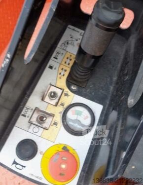 Makaslı platform Skyjack SJ III 3220 Elektro 8,10 m