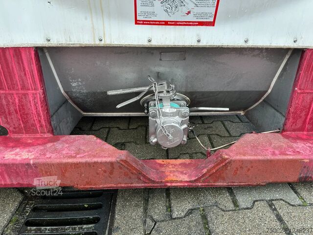 Conteneur-citerne CIMC tankcontainers 20FT ISO /  25.040L / L4BN / T12 / steam heatin...