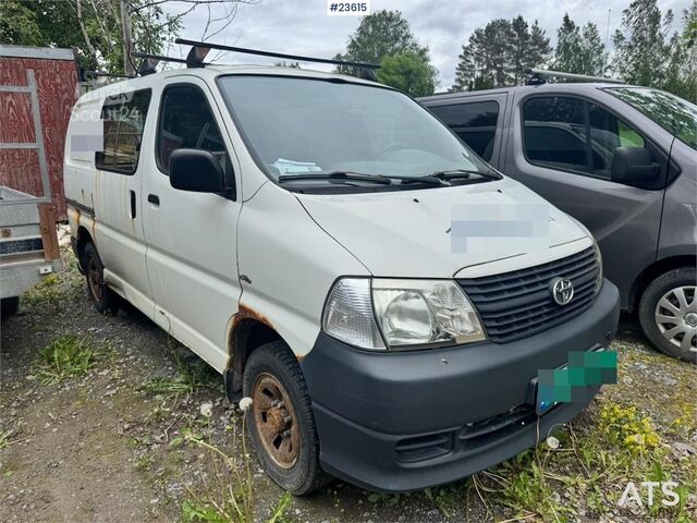 Stationwagen met hoog dak Toyota Hiace 4WD Van
