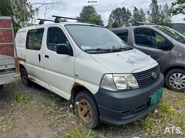 Stationwagen met hoog dak Toyota Hiace 4WD Van