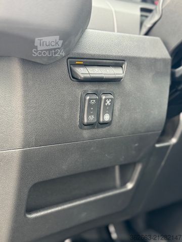 Veetransporter RENAULT Master ZF 9-GANG AUTOM. 2025er STX, 3-Haras