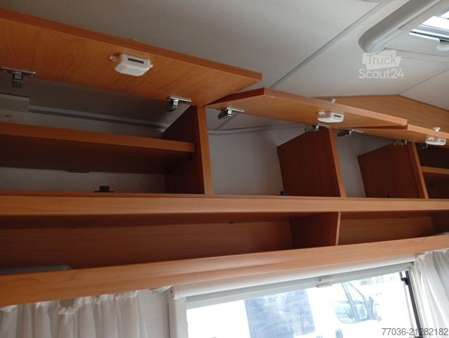 Autocaravana con alcoba WEINSBERG Orbiter501,6 Gurt u.Schlafpl            plätze,