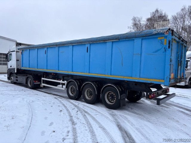 Billenős félpótkocsi  Stahlmuldenkipper für Schrotttransport