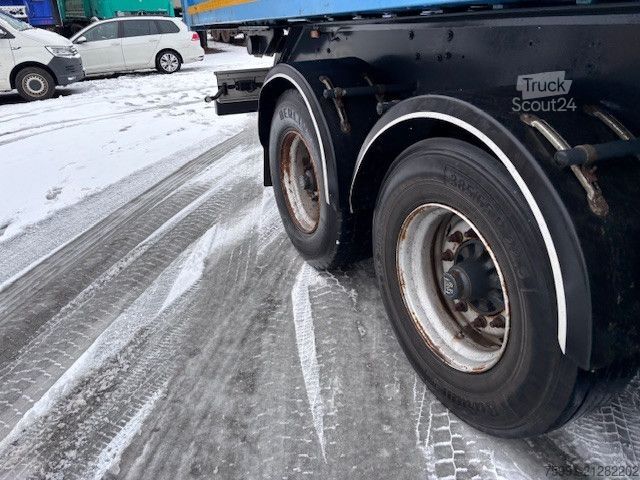 Billenős félpótkocsi  Stahlmuldenkipper für Schrotttransport