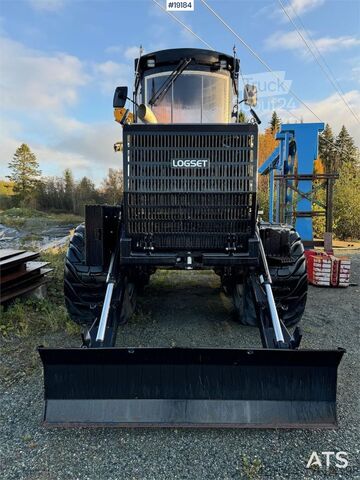 Kėlimo įrankis Logset 12F load carrier w/ World Power 180 T/M crane from