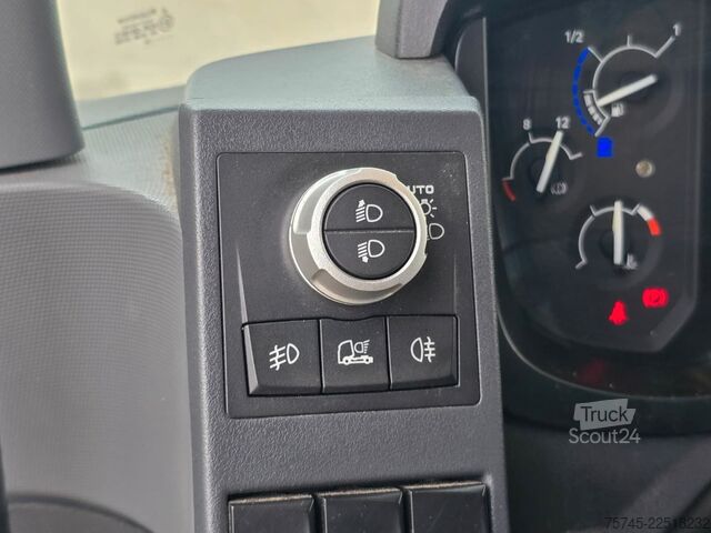 Tractora standard RENAULT T 520 * ACC * KLIMAAUT. * SPURHALTE *