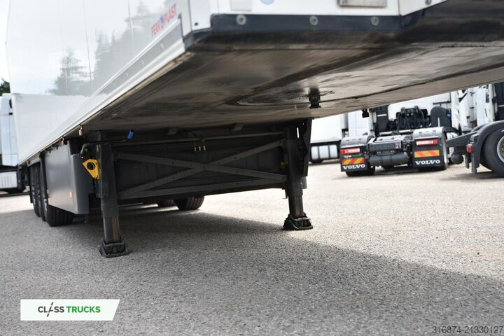 Semiremorcă frigorifică SCHMITZ CARGOBULL SKO FP 60 ThermoKing SLXi 300