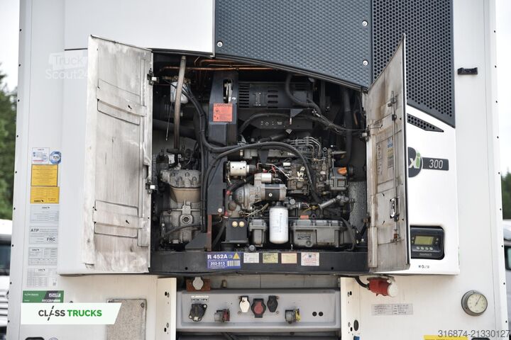 Semiremorcă frigorifică SCHMITZ CARGOBULL SKO FP 60 ThermoKing SLXi 300