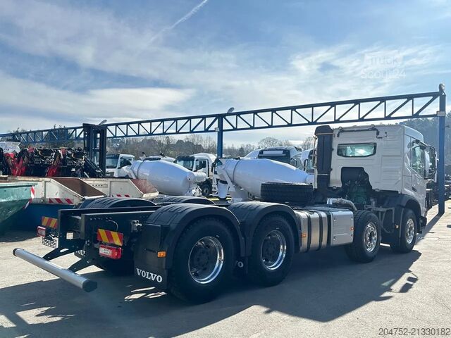 Fahrgestell mit Fahrerhaus Volvo FMX 500 Volvo FMX 500 8x4