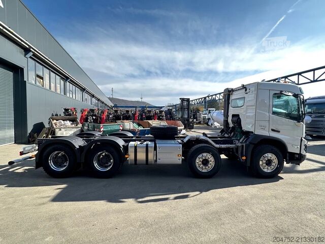 Fahrgestell mit Fahrerhaus Volvo FMX 500 Volvo FMX 500 8x4