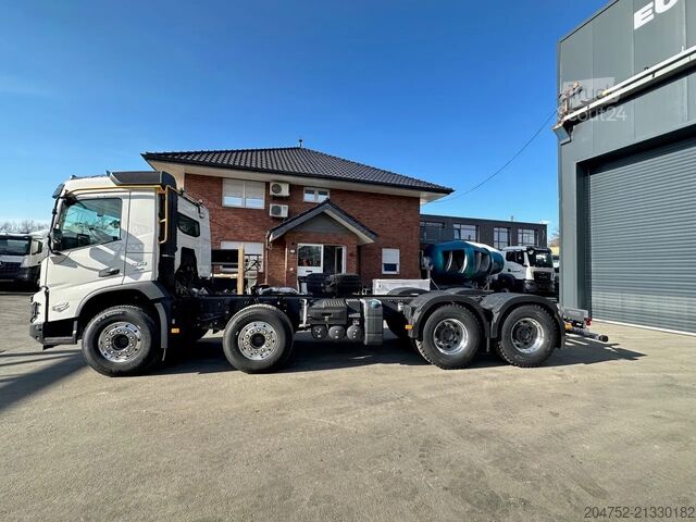 Fahrgestell mit Fahrerhaus Volvo FMX 500 Volvo FMX 500 8x4