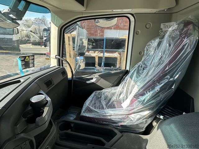 Fahrgestell mit Fahrerhaus Volvo FMX 500 Volvo FMX 500 8x4