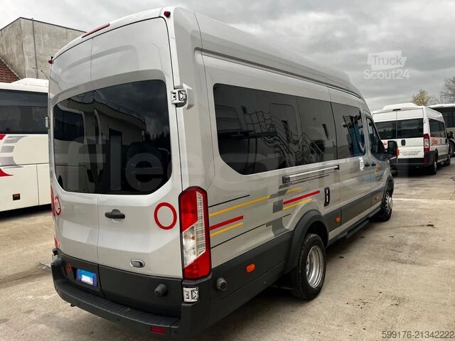 Transporte de pessoas Ford Transit